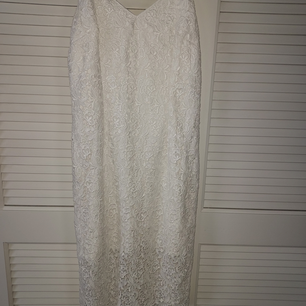 White House Black Market Strapless White Lace Dress